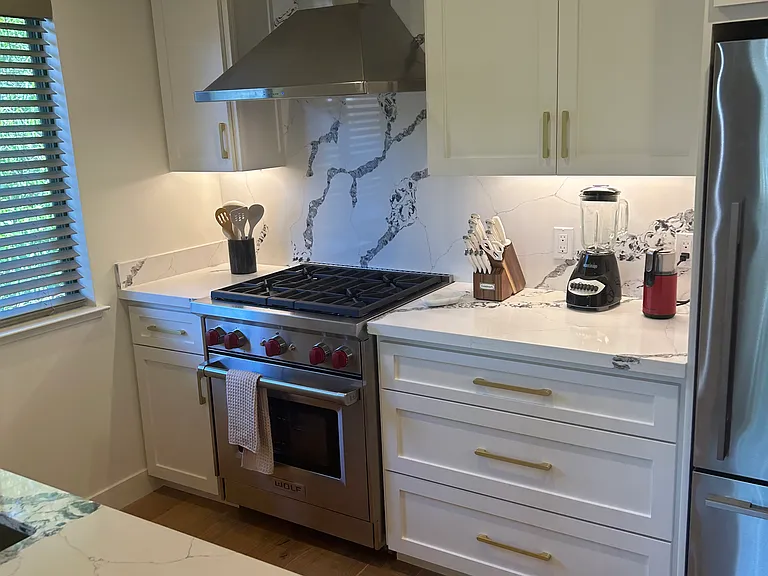 1082 Mariposa Ln — Photo 6