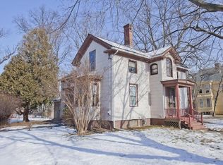 25 Gaylord St, Chicopee, MA 01013