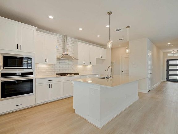 The Crockett - Kitchen