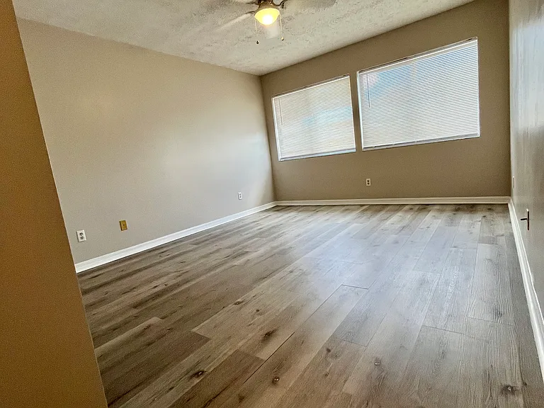 1580 SW Crossing Cir — Photo 14