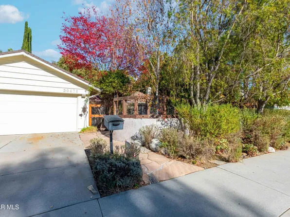 30675 Lakefront Dr, Agoura Hills, CA 91301