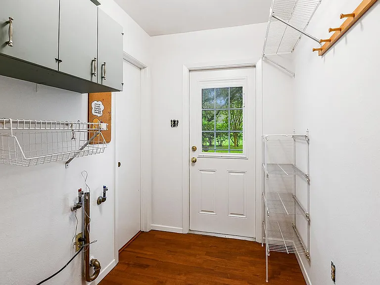 6979 Boone Ave — Photo 11