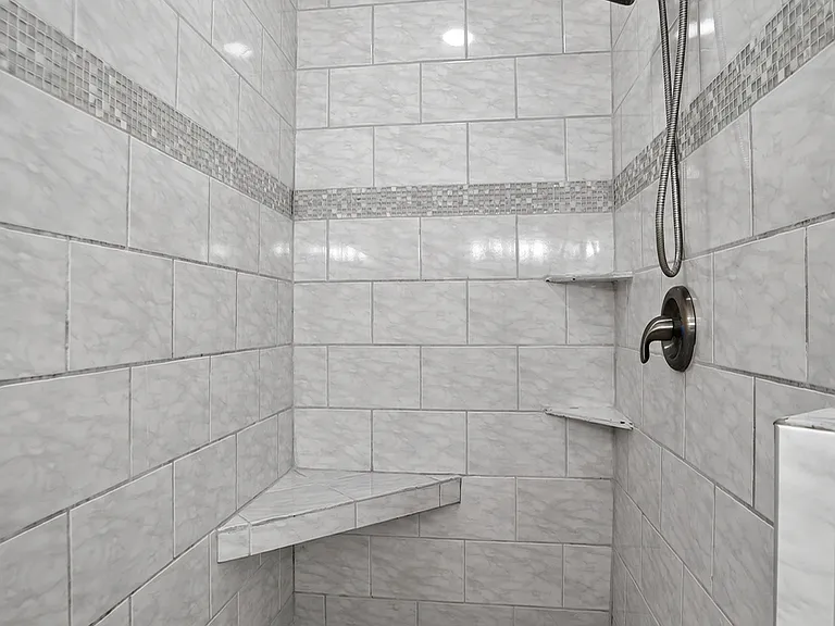 2606 Encina — Photo 23