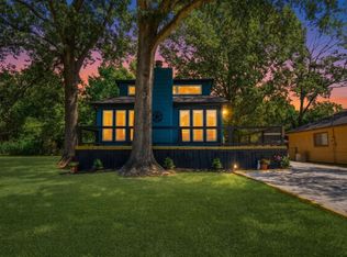 300 Water View Dr, Livingston, TX 77351