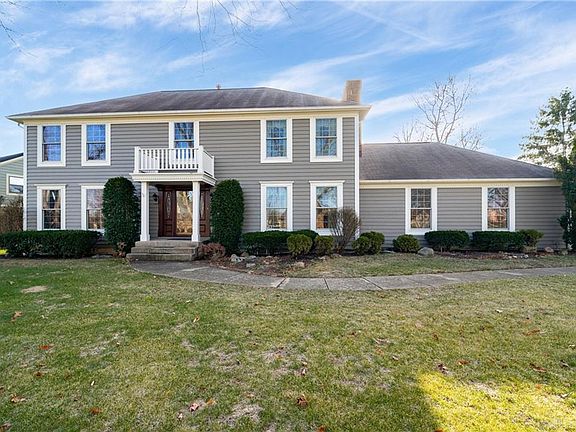 2nd image of 710 Baneberry Ct