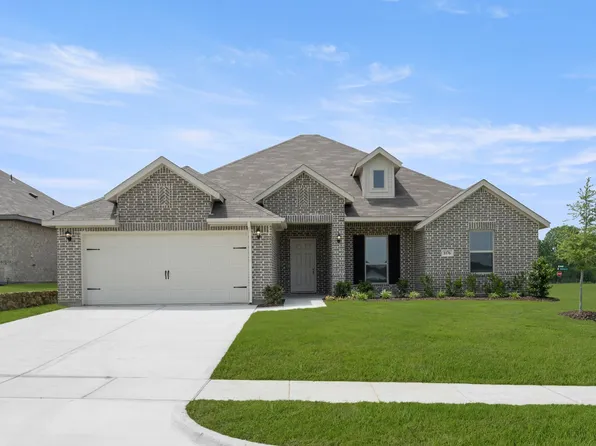 1176 Oak Spring Dr, Burleson, TX 76028
