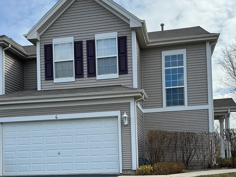 1428 Reserve Ln #4 — Photo 1