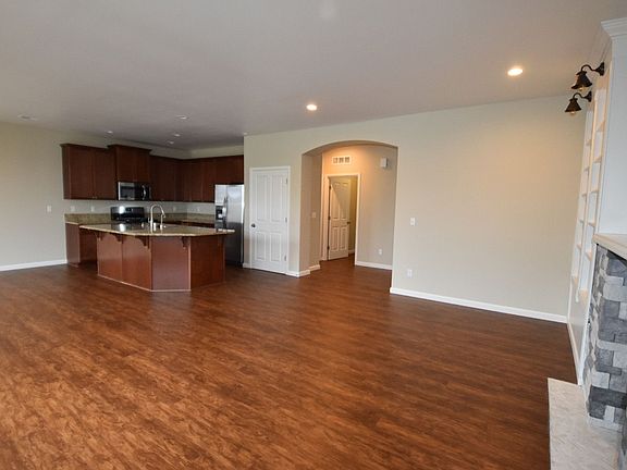3rd image of 15214 80th Avenue Ct E