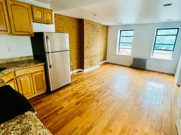 422 East 118th Street image 1 of 8