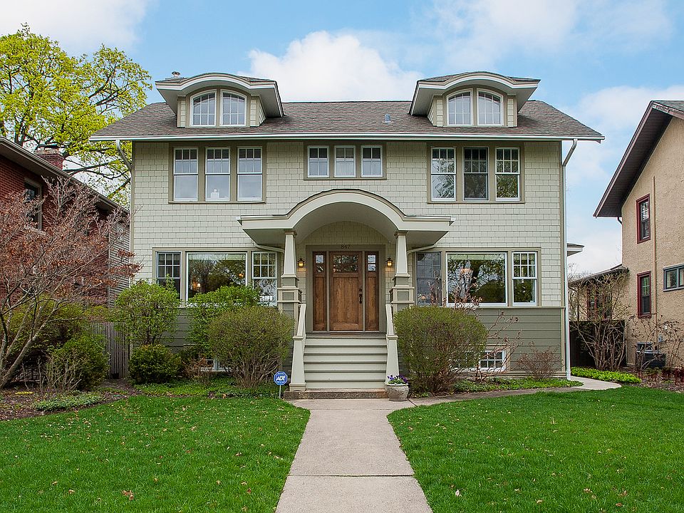 1st image of 847 N Elmwood Ave