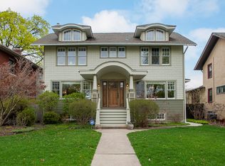 847 N Elmwood Ave, Oak Park, IL 60302