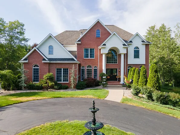 10113 Lake Michigan Dr, West Olive, MI 49460