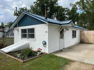 513 Ann St, Harrison, MI 48625