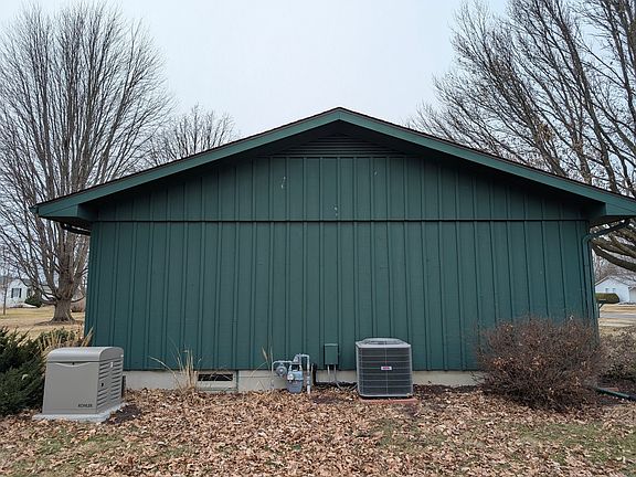 4th image of 605 E Webster St