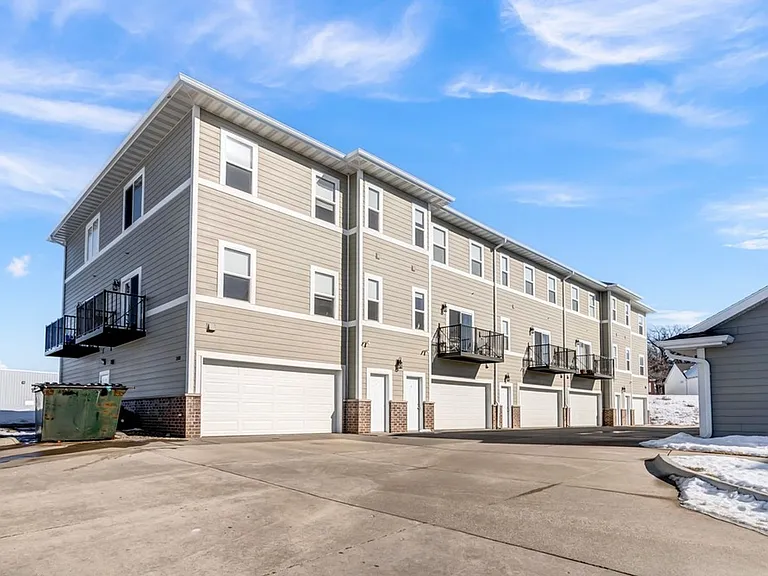 2103 4th St SW — Photo 19