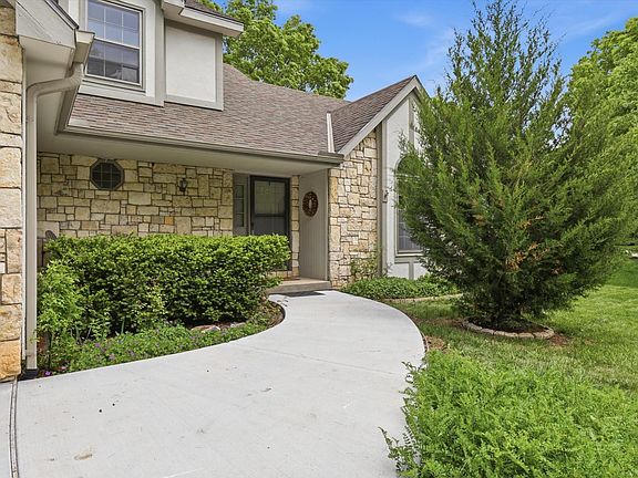 4th image of 1308 Stone Meadows Dr