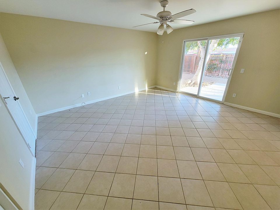 1st image of 78580 Avenue 42 #B