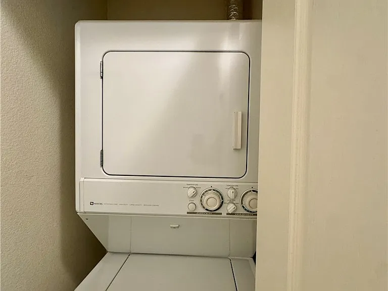 3350 Cactus Shadow St #102 — Photo 20