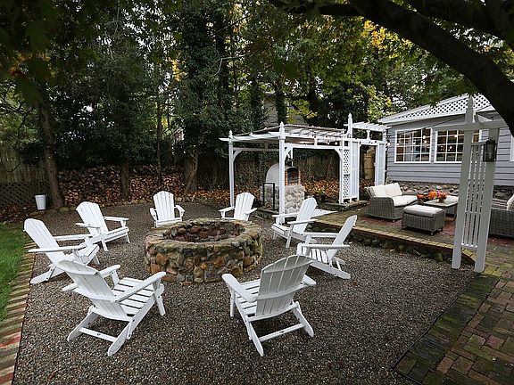Outdoor living space