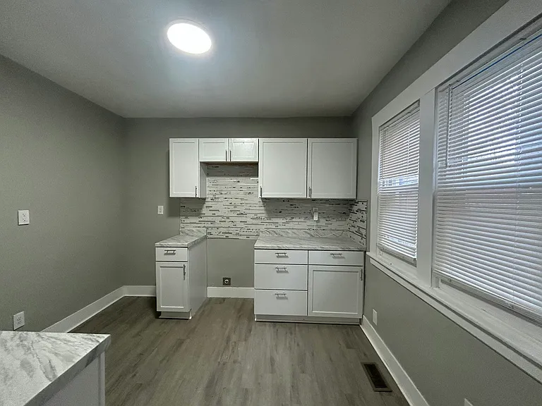 1933 Taylor St #1 — Photo 5