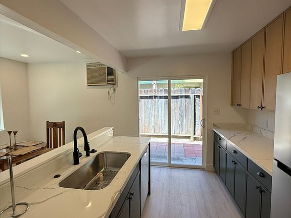 3rd image of 4814 Harrison St #4814