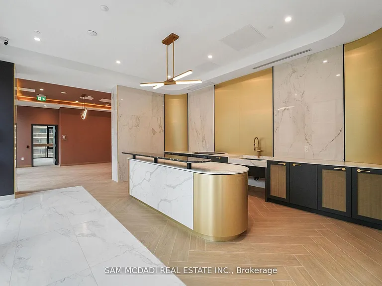 634 Church St #1011 — Photo 23