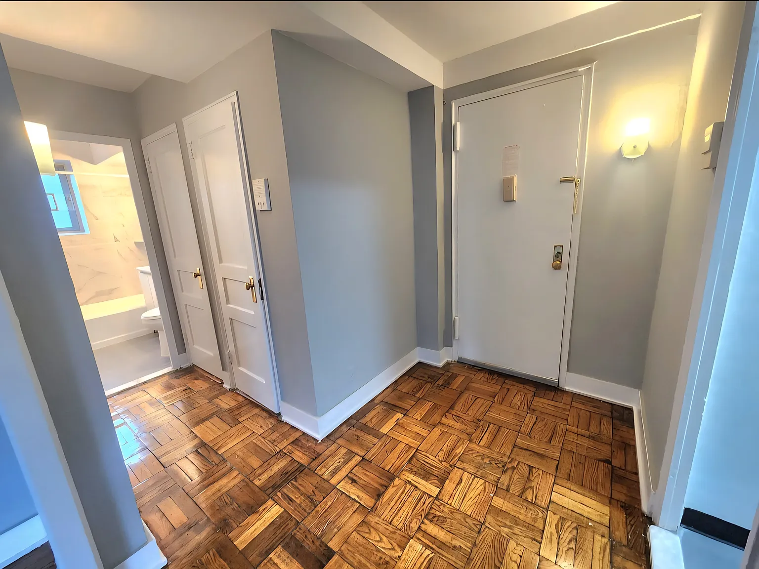 1 bed, 875 sqft, $2,350 — Photo 2