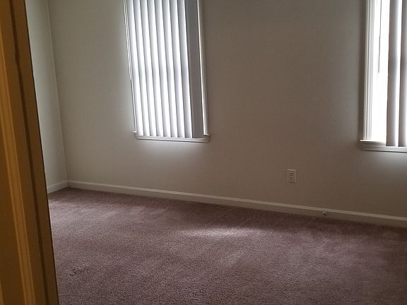 4th image of 1521 Continental Ct