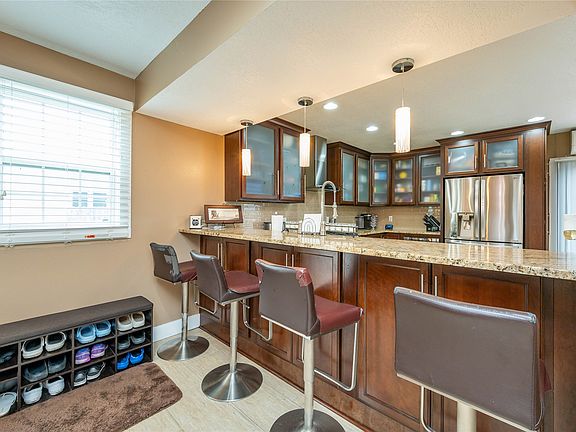 4th image of 2516 57th St