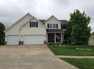 180 Carrington Ave, Mt Zion, IL 62549
