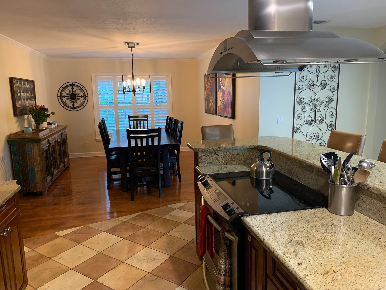 16204 Parkside Dr — Photo 3