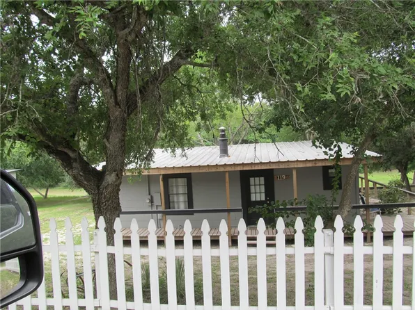 119 Horseshoe Cliff, Sandia, TX 78383