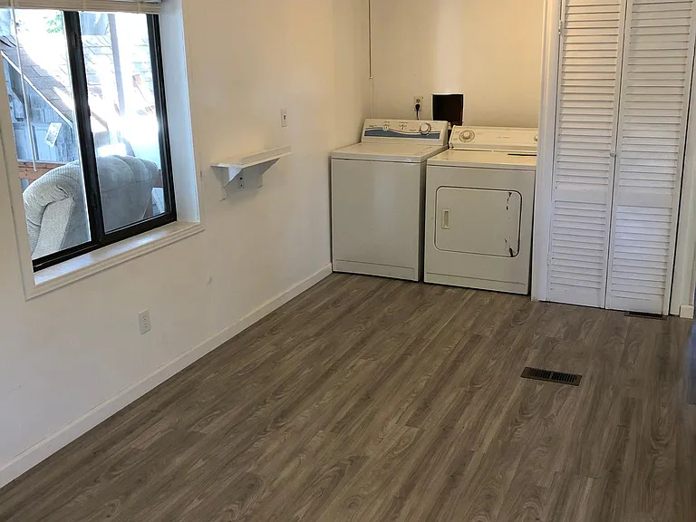 4730 Indiana St — Photo 19