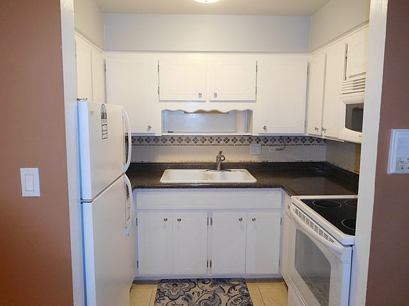 5th image of 7830 W North Ave APT 402