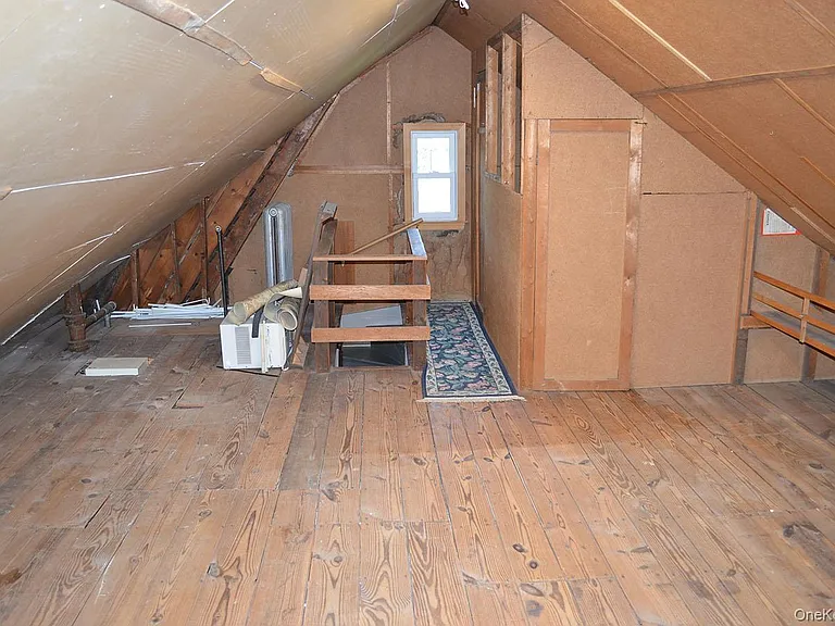 53 Ogden Ave — Photo 16