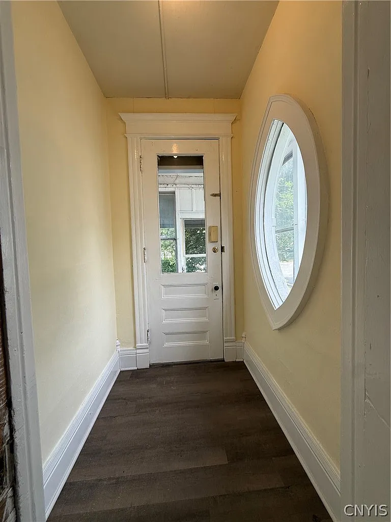 1 bed, 1.0 bath, 550 sqft, $1,100 — Photo 4
