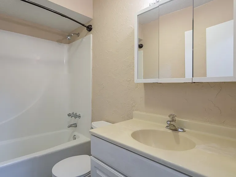 InteriorPhoto - 2024-05-06T172642.789