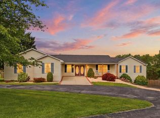 415 Barts Church Rd, Hanover, PA 17331