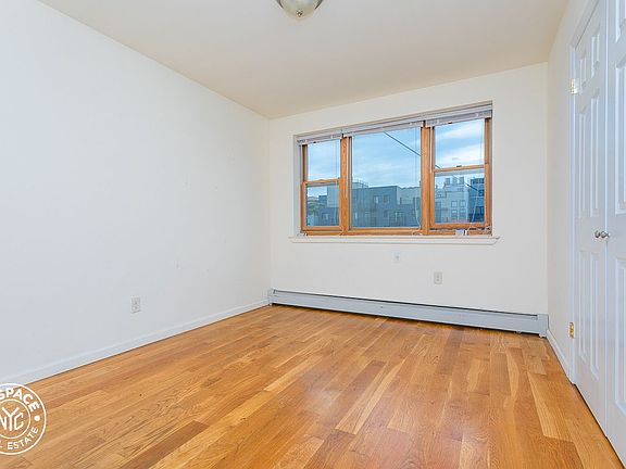 4th image of 1369 Dekalb Ave APT 5
