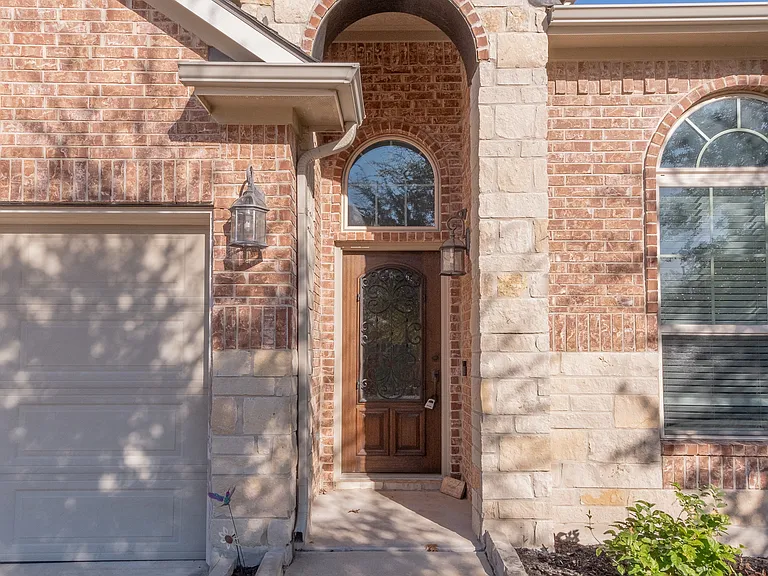 3208 Honey Peach Way — Photo 4