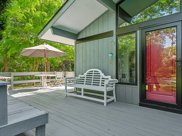 230 Norfolk Dr — Photo 24