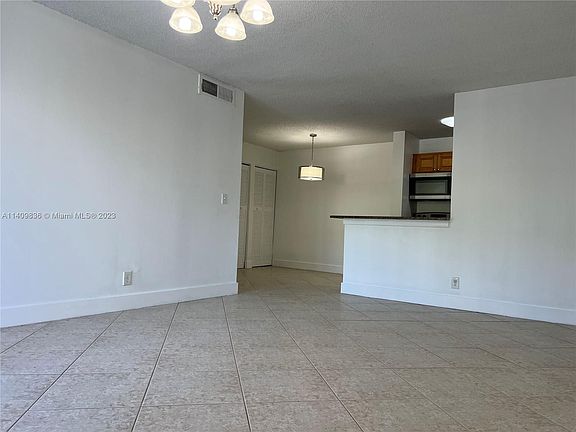 5th image of 10725 Cleary Blvd APT 203