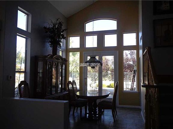 3rd image of 2924 Eaglestone Cir