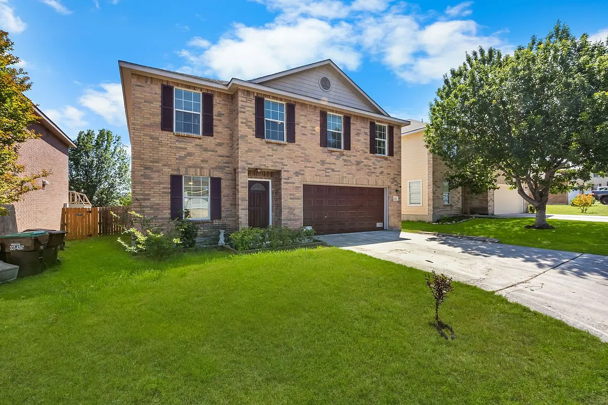 3 bed, 3.0 bath, 2308 sqft, $1,850 — Photo 1