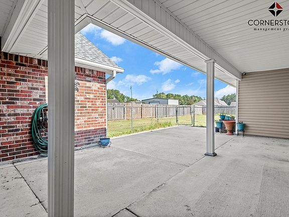 3rd image of 12211 Dove Hollow Dr