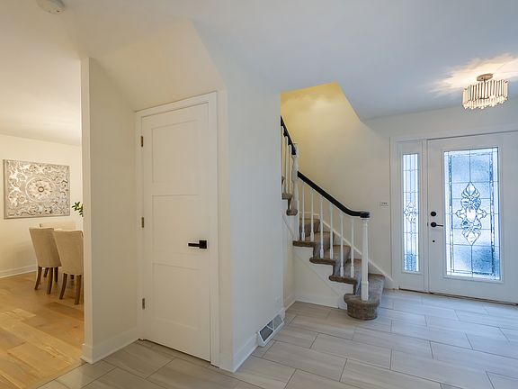 4th image of 1107 W Peregrine Dr