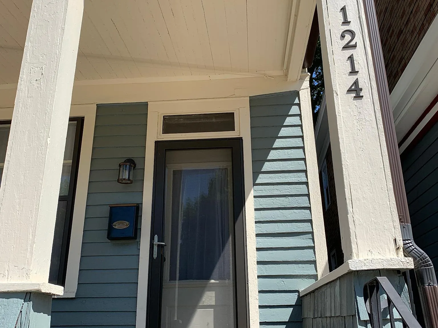 1214 Wilt St — Photo 4