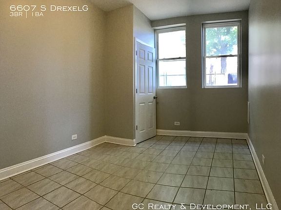 3rd image of 6607 S Drexel Ave