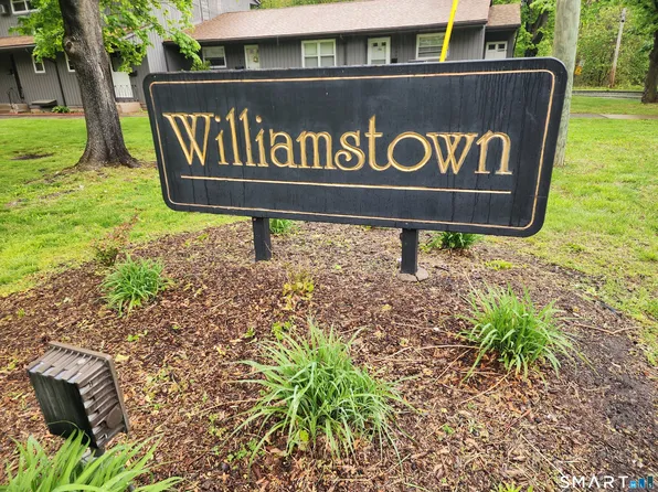 179 Moylan Court #179, Newington, CT 06111