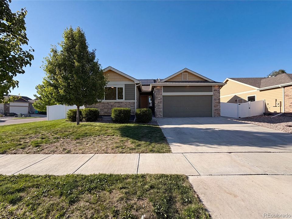1st image of 948 Scotch Pine Drive